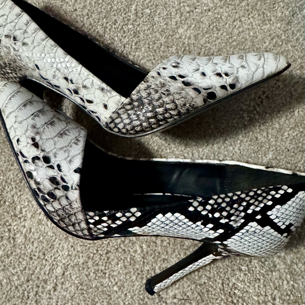 Beau & Ashe Snakeskin Patterned Heels 6.5